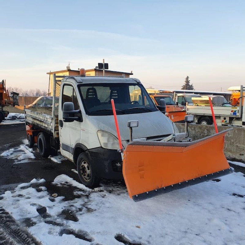 Snow plow blade for new Iveco Daily (from 2016) MICROTECH