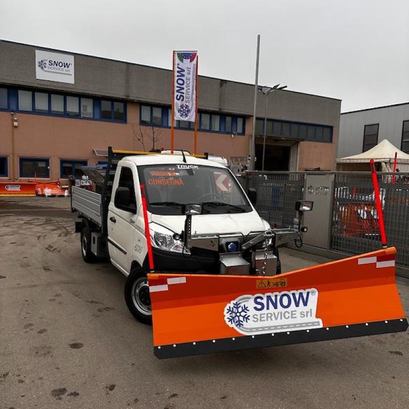 Snow plow for Piaggio Porter NP 6 MICROTECH