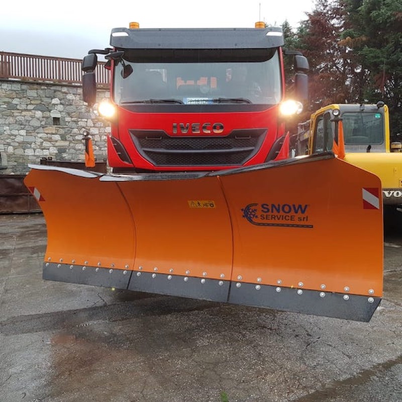 VMR2-S 3-point lift attachment snowplough